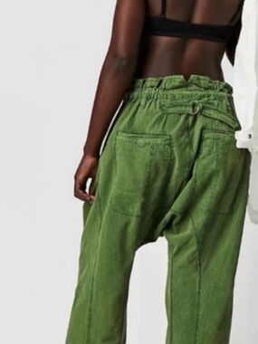 Free People Runyon Oversized Harem Style Wide Leg Pants. 
Size Medium-NWOT